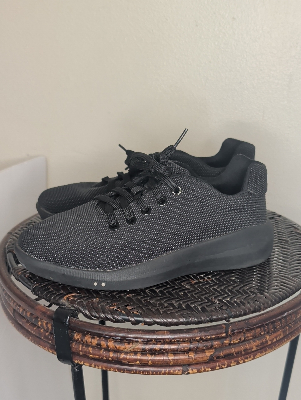 Uni Black Performance Sneakers Women Size 8.5